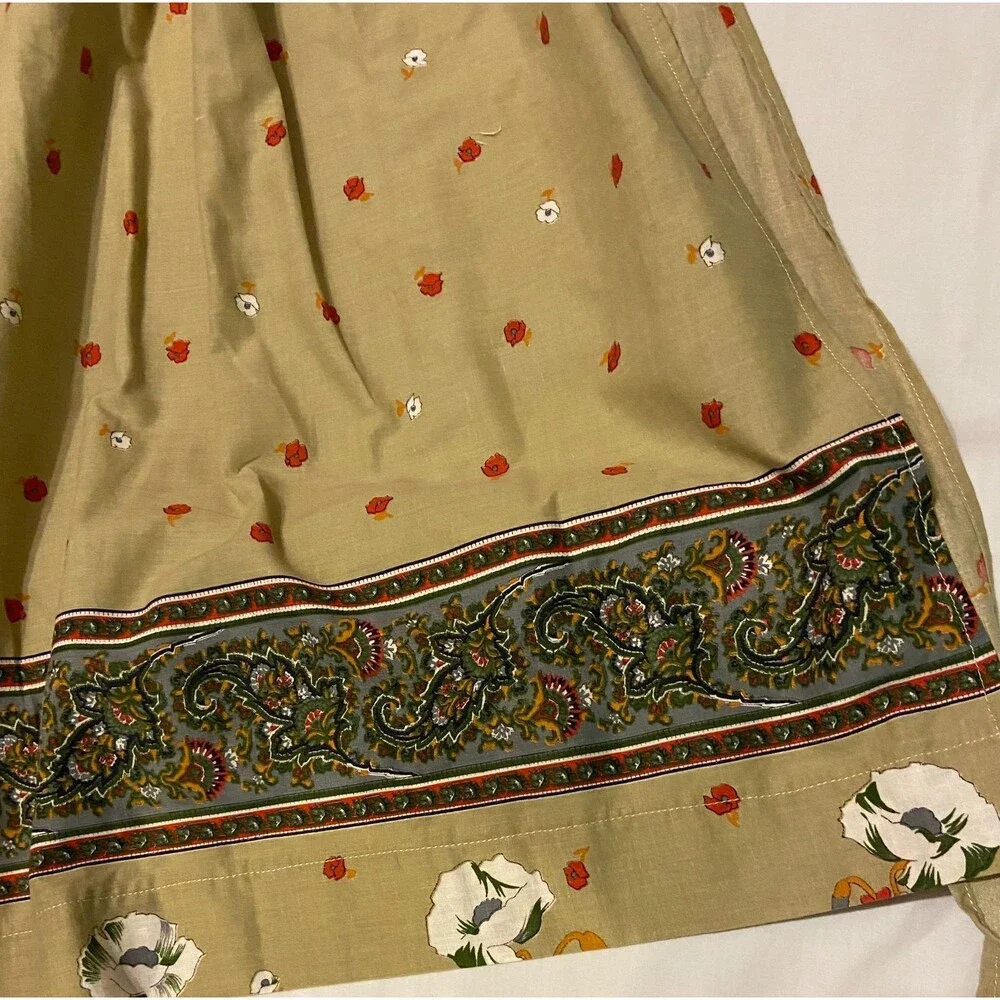 #5742 Womens Cotton Tan with Floral vintage Half Apron with Pockets